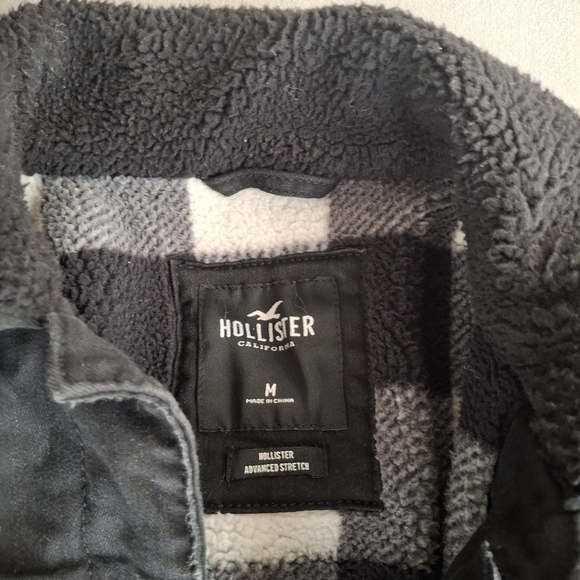 Hollister Men's Black Denim Jacket - Picture 3 of 4